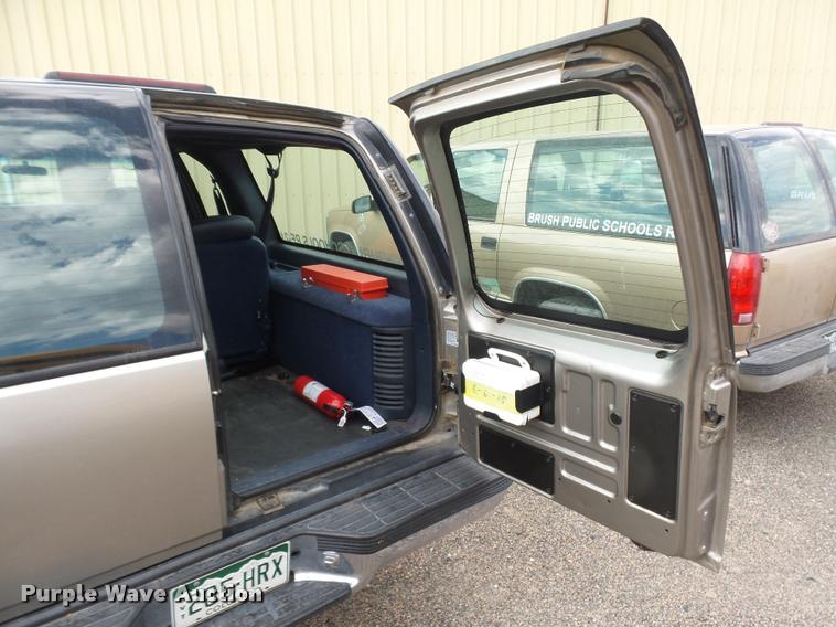 image for item DB6243 1999 Chevrolet Suburban C1500 SUV