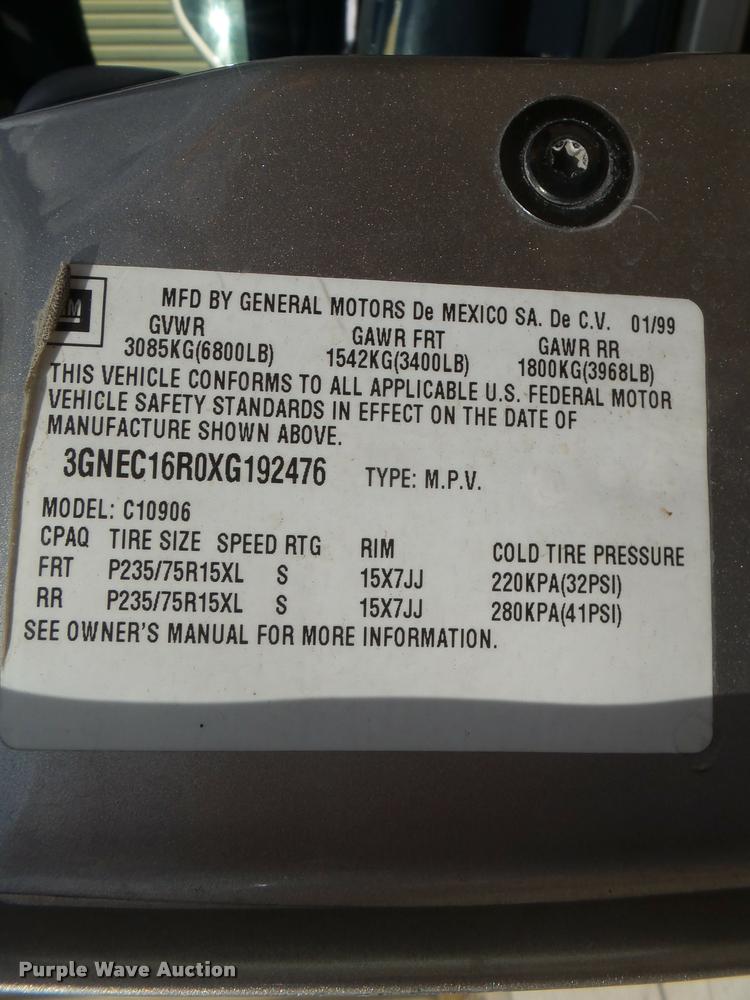 image for item DB6243 1999 Chevrolet Suburban C1500 SUV