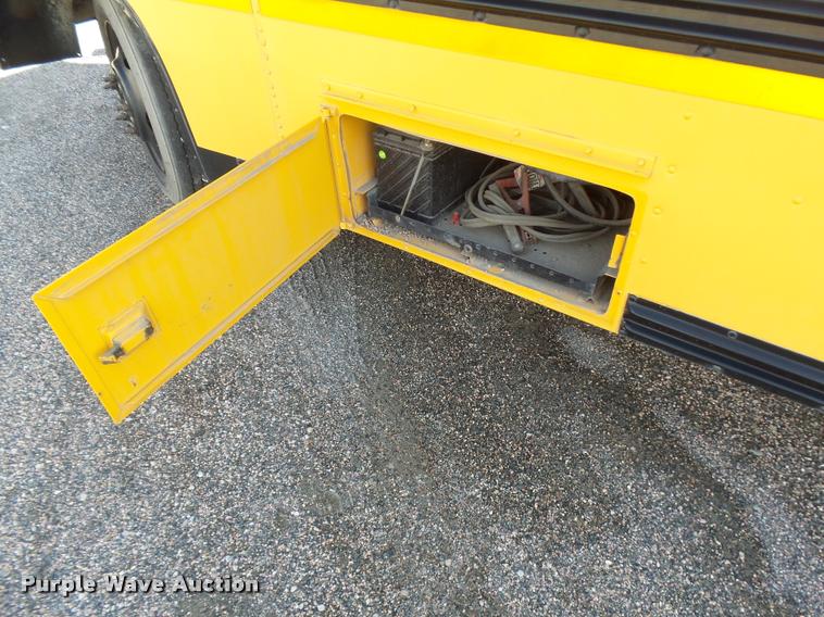 image for item DB6246 1998 GMC P3500 Blue Bird school bus