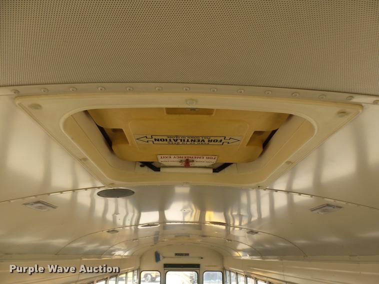 image for item DB6247 1993 International 3800 school bus