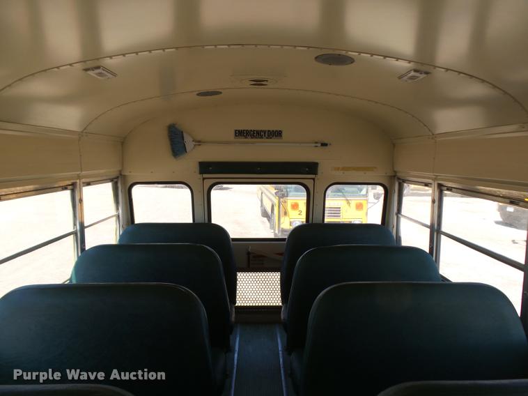 image for item DB6247 1993 International 3800 school bus