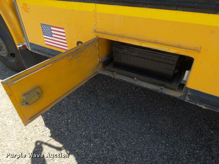 image for item DB6247 1993 International 3800 school bus