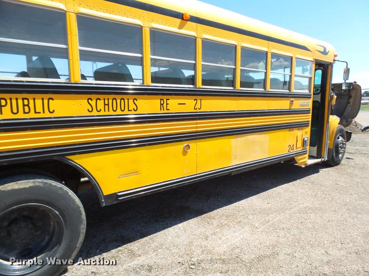 image for item DB6247 1993 International 3800 school bus