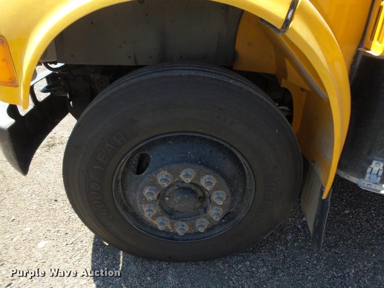 image for item DB6247 1993 International 3800 school bus