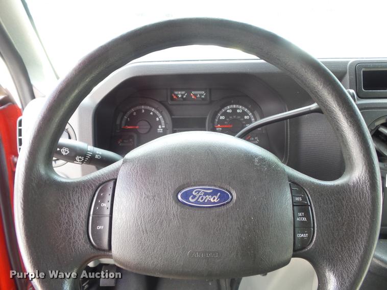 image for item DB6495 2010 Ford Econoline E450 Super Duty shuttle bus