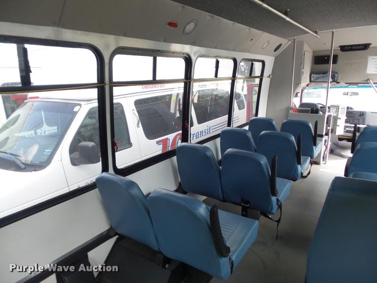 image for item DB6495 2010 Ford Econoline E450 Super Duty shuttle bus