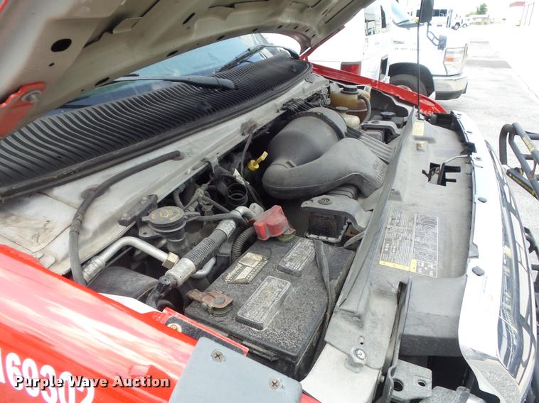 image for item DB6495 2010 Ford Econoline E450 Super Duty shuttle bus