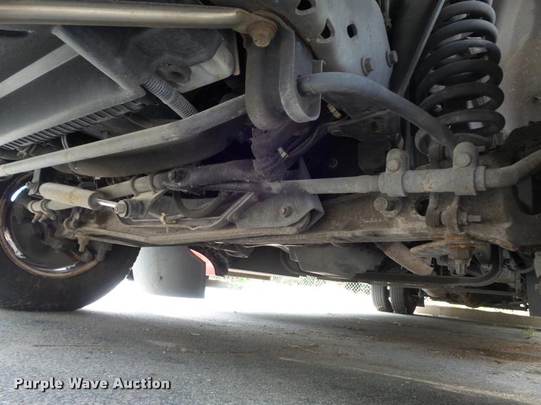 image for item DB6495 2010 Ford Econoline E450 Super Duty shuttle bus