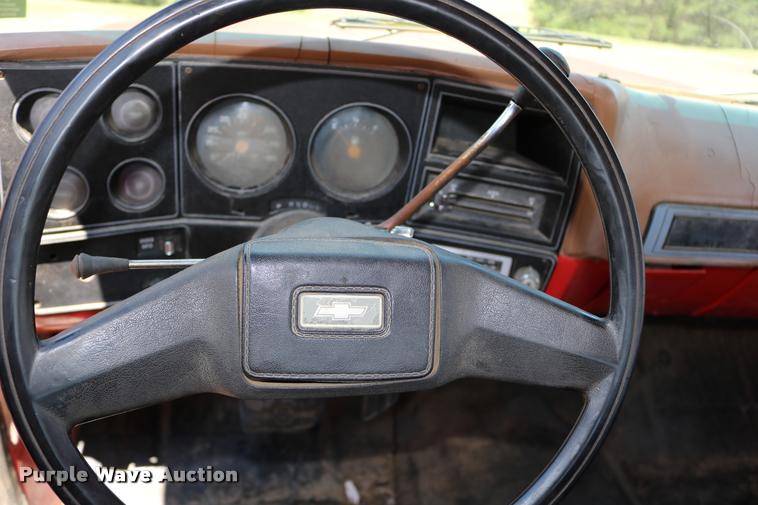 image for item DB9270 1980 Chevrolet Custom Deluxe 20 Crew Cab pickup truck