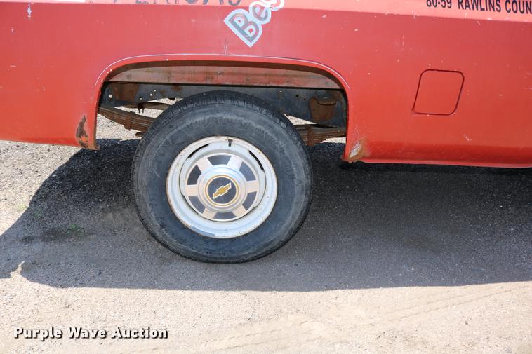 image for item DB9270 1980 Chevrolet Custom Deluxe 20 Crew Cab pickup truck
