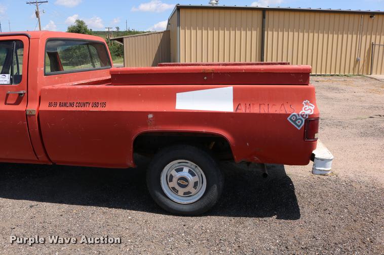 image for item DB9270 1980 Chevrolet Custom Deluxe 20 Crew Cab pickup truck