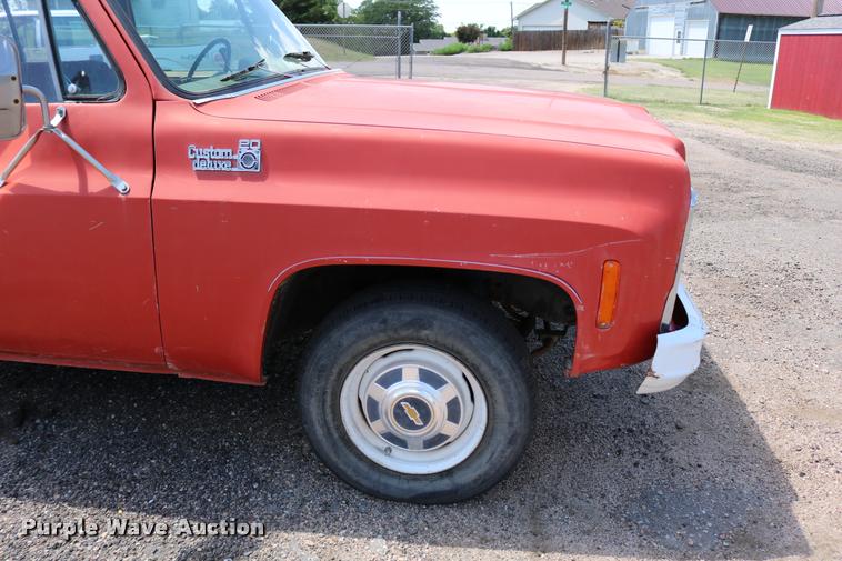 image for item DB9270 1980 Chevrolet Custom Deluxe 20 Crew Cab pickup truck