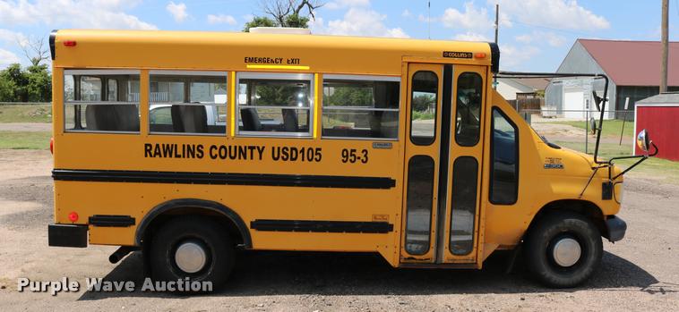 image for item DB9271 1995 Ford Econoline E350 Collins school bus