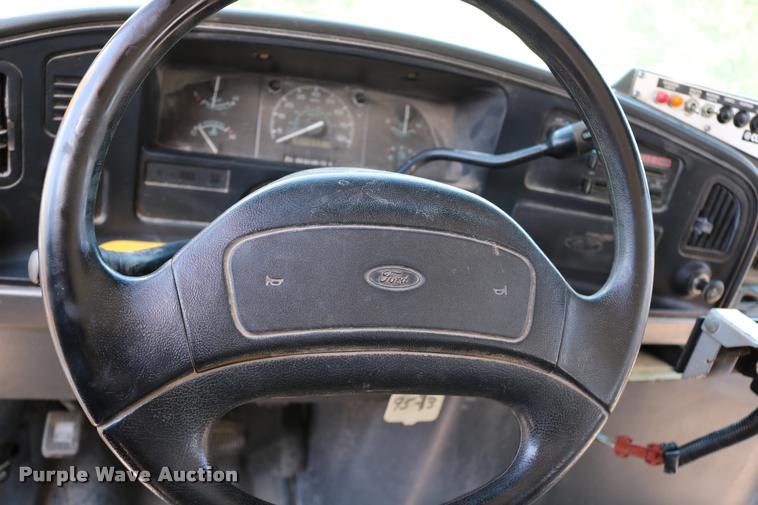 image for item DB9271 1995 Ford Econoline E350 Collins school bus