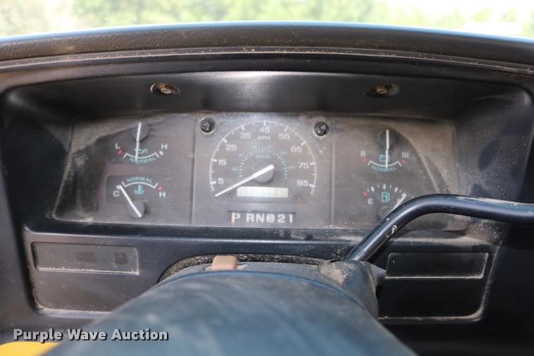 image for item DB9271 1995 Ford Econoline E350 Collins school bus