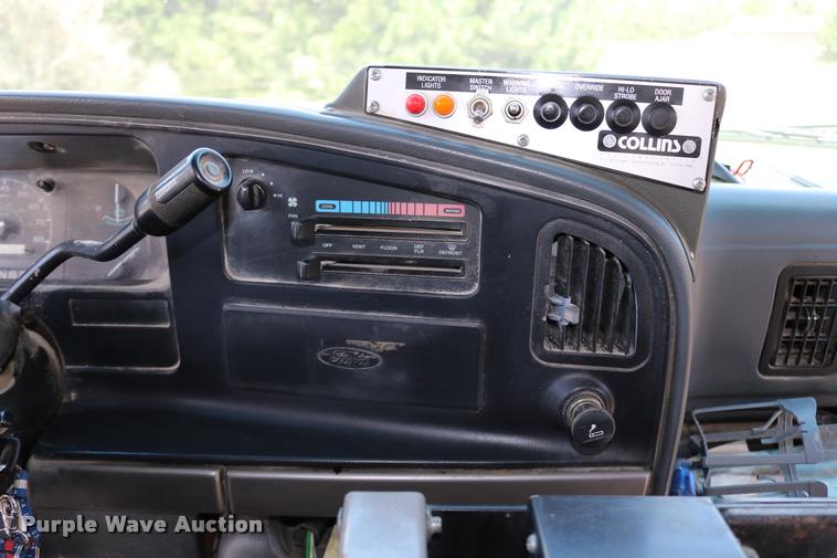 image for item DB9271 1995 Ford Econoline E350 Collins school bus