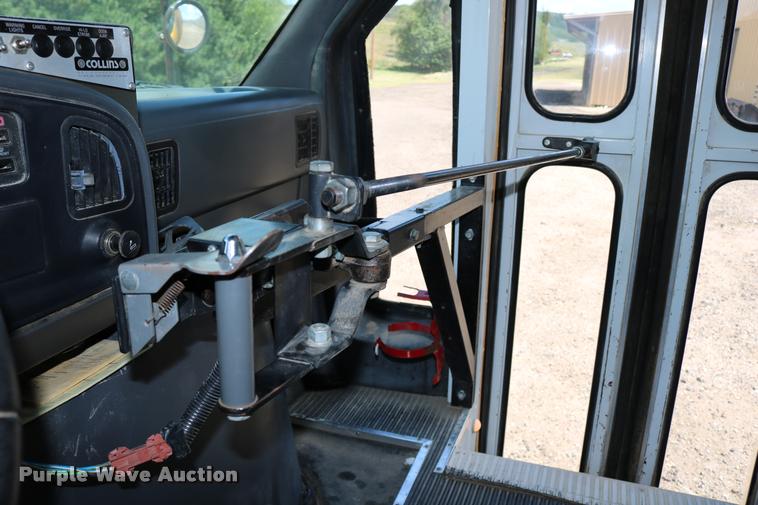 image for item DB9271 1995 Ford Econoline E350 Collins school bus