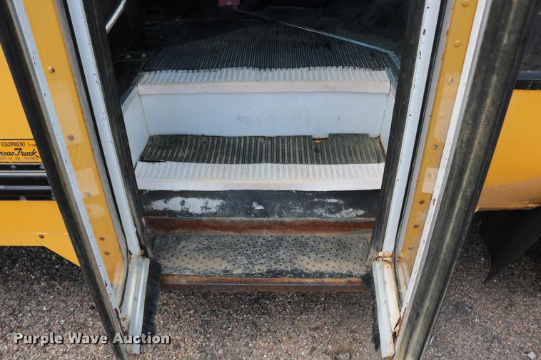 image for item DB9271 1995 Ford Econoline E350 Collins school bus