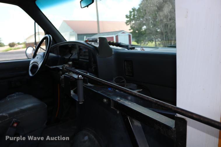 image for item DB9271 1995 Ford Econoline E350 Collins school bus