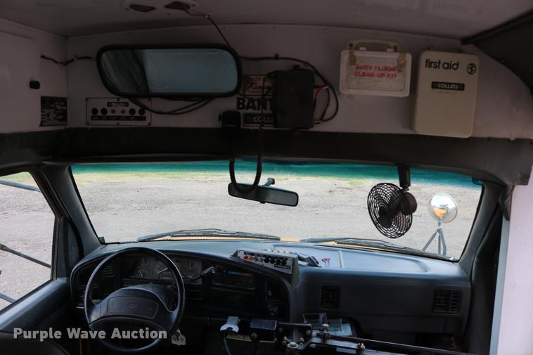image for item DB9271 1995 Ford Econoline E350 Collins school bus