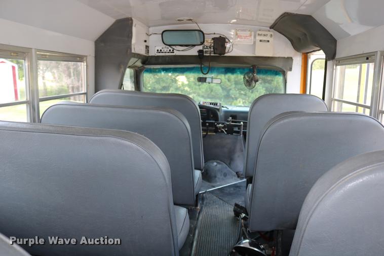 image for item DB9271 1995 Ford Econoline E350 Collins school bus