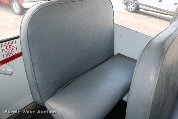 image for item DB9271 1995 Ford Econoline E350 Collins school bus