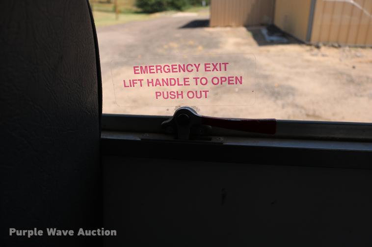 image for item DB9271 1995 Ford Econoline E350 Collins school bus