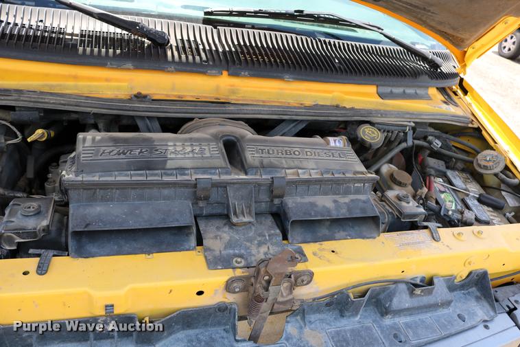 image for item DB9271 1995 Ford Econoline E350 Collins school bus