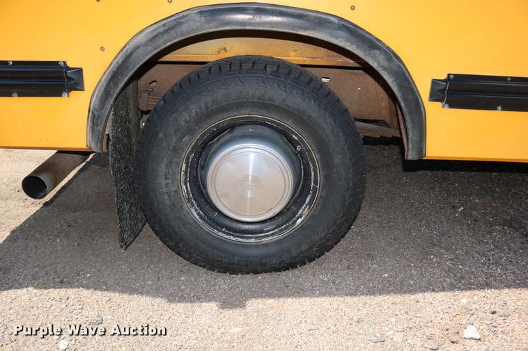 image for item DB9271 1995 Ford Econoline E350 Collins school bus