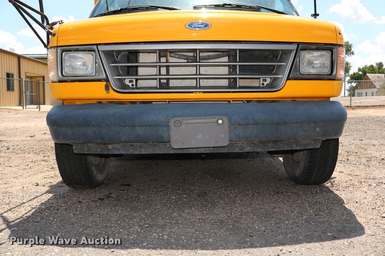 image for item DB9271 1995 Ford Econoline E350 Collins school bus