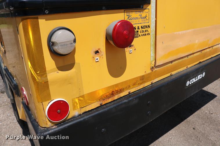 image for item DB9271 1995 Ford Econoline E350 Collins school bus