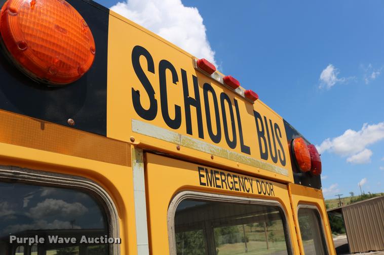 image for item DB9271 1995 Ford Econoline E350 Collins school bus