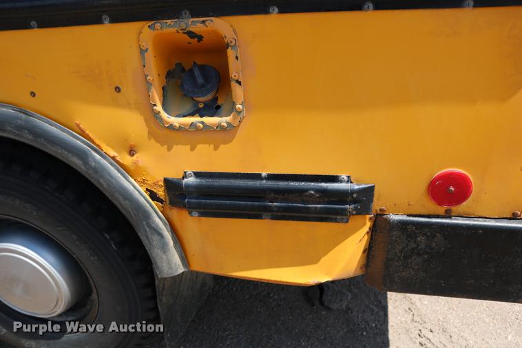 image for item DB9271 1995 Ford Econoline E350 Collins school bus