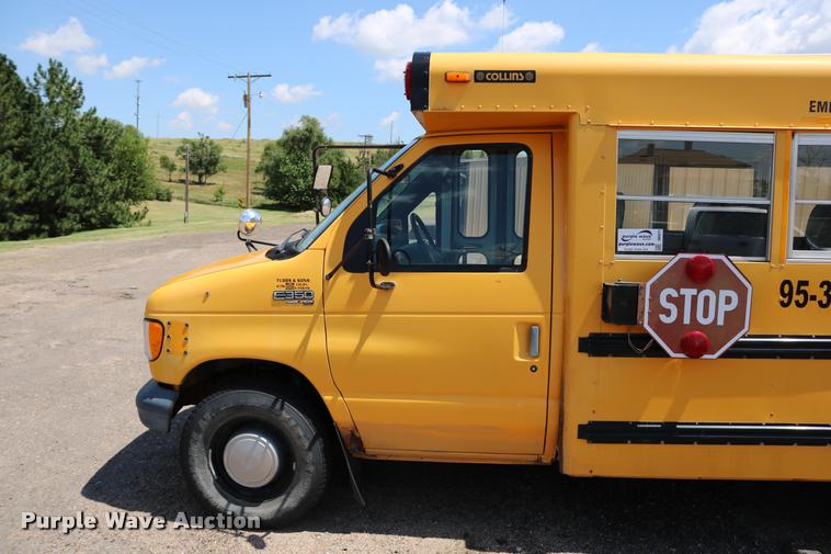 image for item DB9271 1995 Ford Econoline E350 Collins school bus