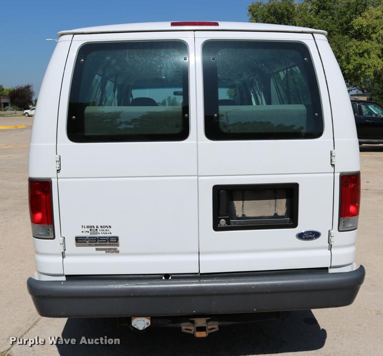 image for item DB9272 2007 Ford E350 Extended van