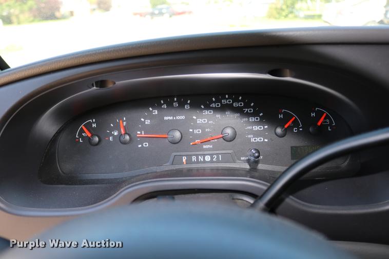 image for item DB9272 2007 Ford E350 Extended van