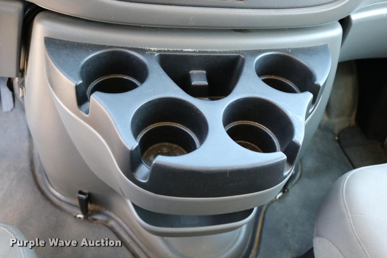 image for item DB9272 2007 Ford E350 Extended van