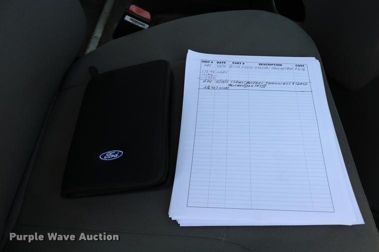 image for item DB9272 2007 Ford E350 Extended van