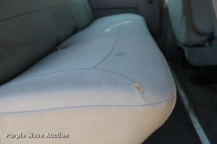 image for item DB9272 2007 Ford E350 Extended van