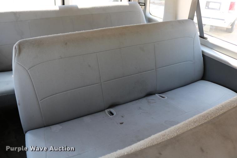 image for item DB9272 2007 Ford E350 Extended van