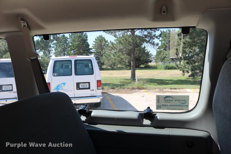 image for item DB9272 2007 Ford E350 Extended van