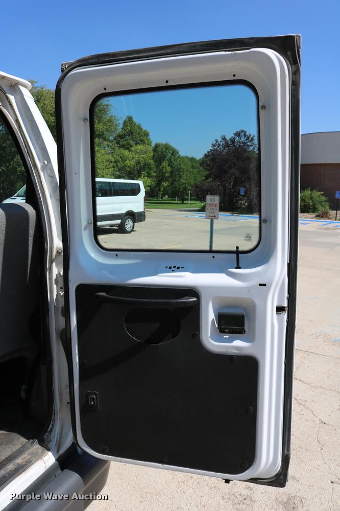 image for item DB9272 2007 Ford E350 Extended van