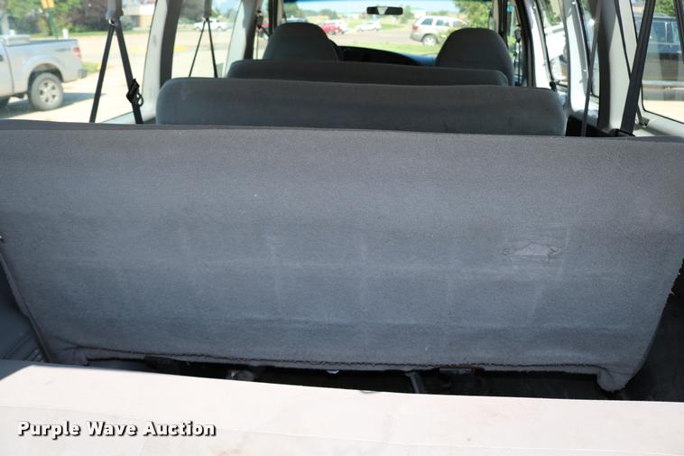image for item DB9272 2007 Ford E350 Extended van