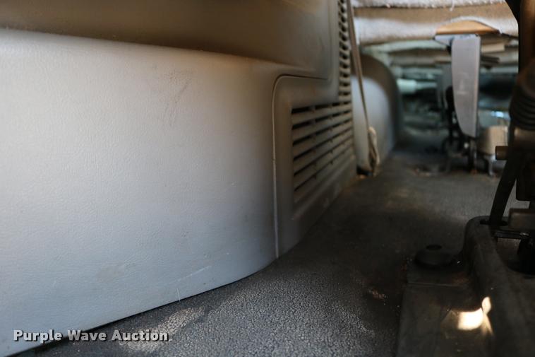 image for item DB9272 2007 Ford E350 Extended van