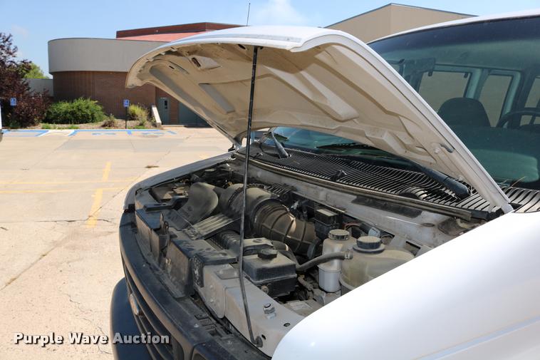 image for item DB9272 2007 Ford E350 Extended van