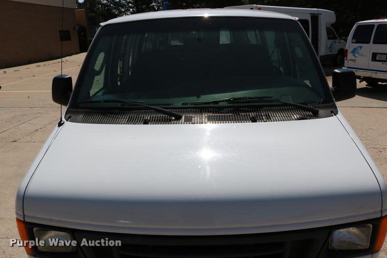 image for item DB9272 2007 Ford E350 Extended van