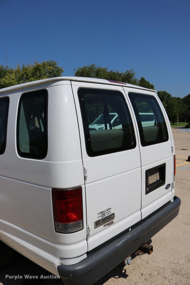 image for item DB9272 2007 Ford E350 Extended van