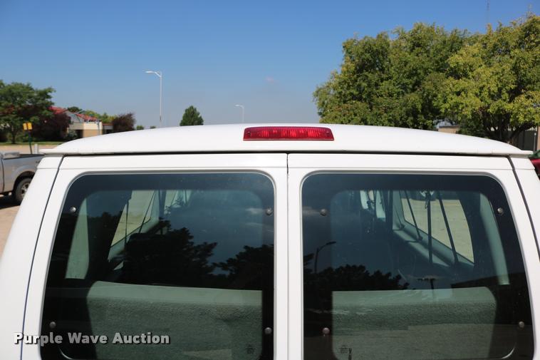 image for item DB9272 2007 Ford E350 Extended van