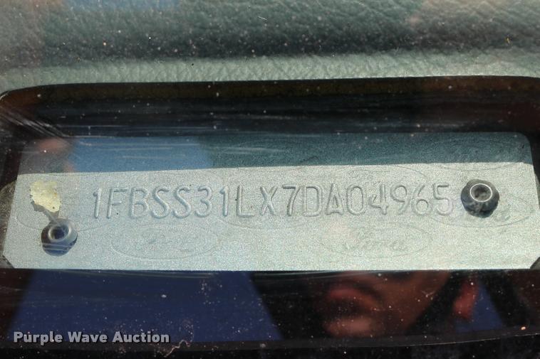 image for item DB9272 2007 Ford E350 Extended van