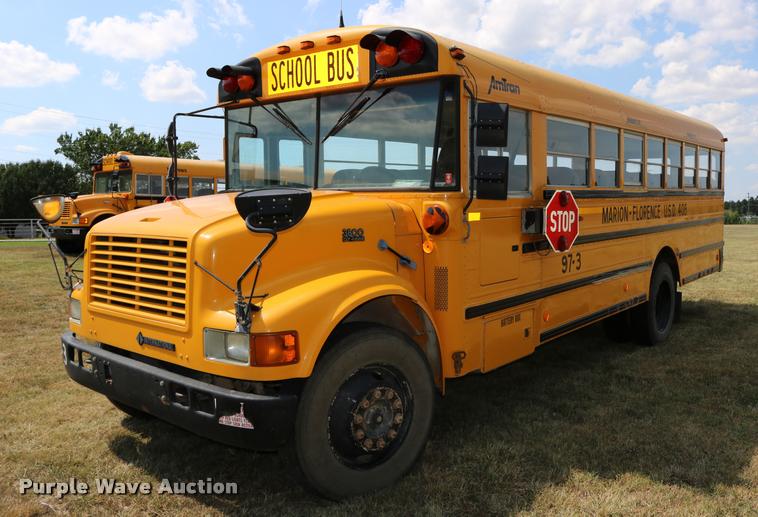 image for item DB9292 1997 International 3800 school bus